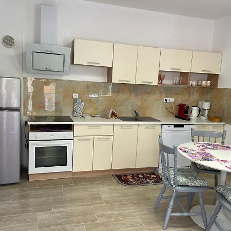 ויר Apartmani Ira מראה חיצוני תמונה