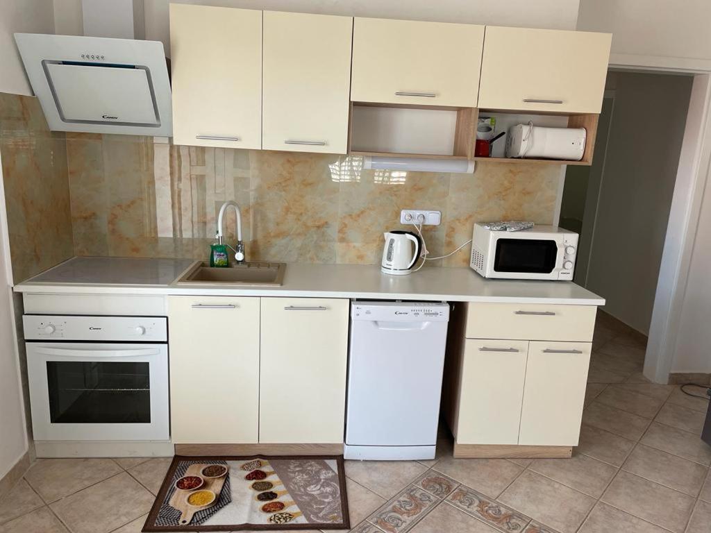 ויר Apartmani Ira מראה חיצוני תמונה
