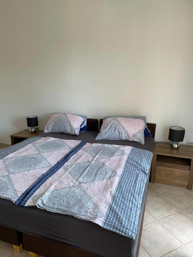 ויר Apartmani Ira מראה חיצוני תמונה
