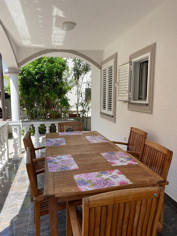 ויר Apartmani Ira מראה חיצוני תמונה