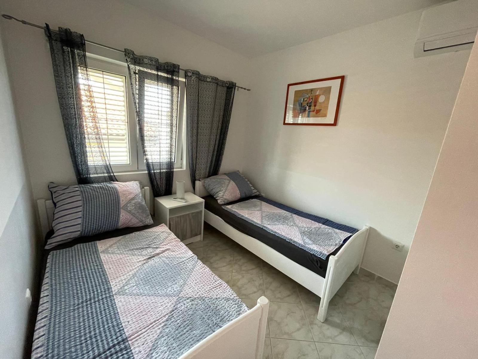 ויר Apartmani Ira חדר תמונה